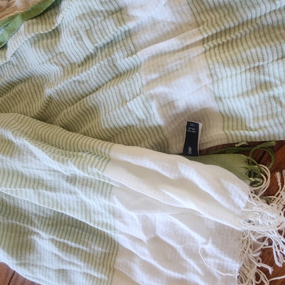 Lot of FOUR scarves - Picture 6 of 7